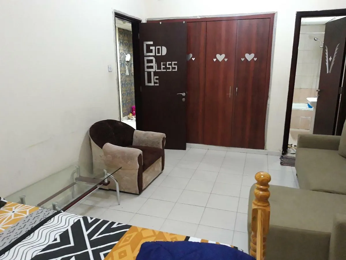 旅馆 Flat Rooms For Rent 迪拜 阿拉伯联合酋长国