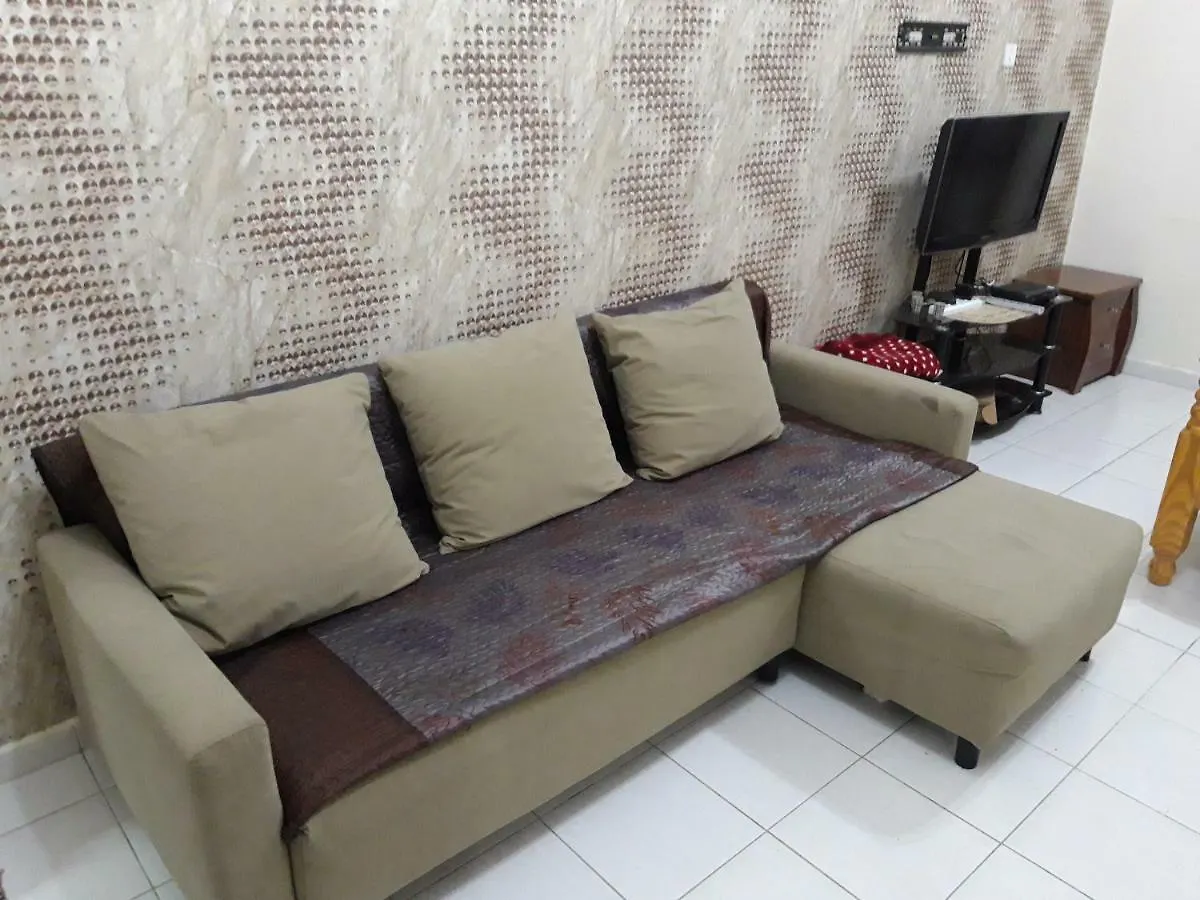 Flat Rooms For Rent Dubai 0*,